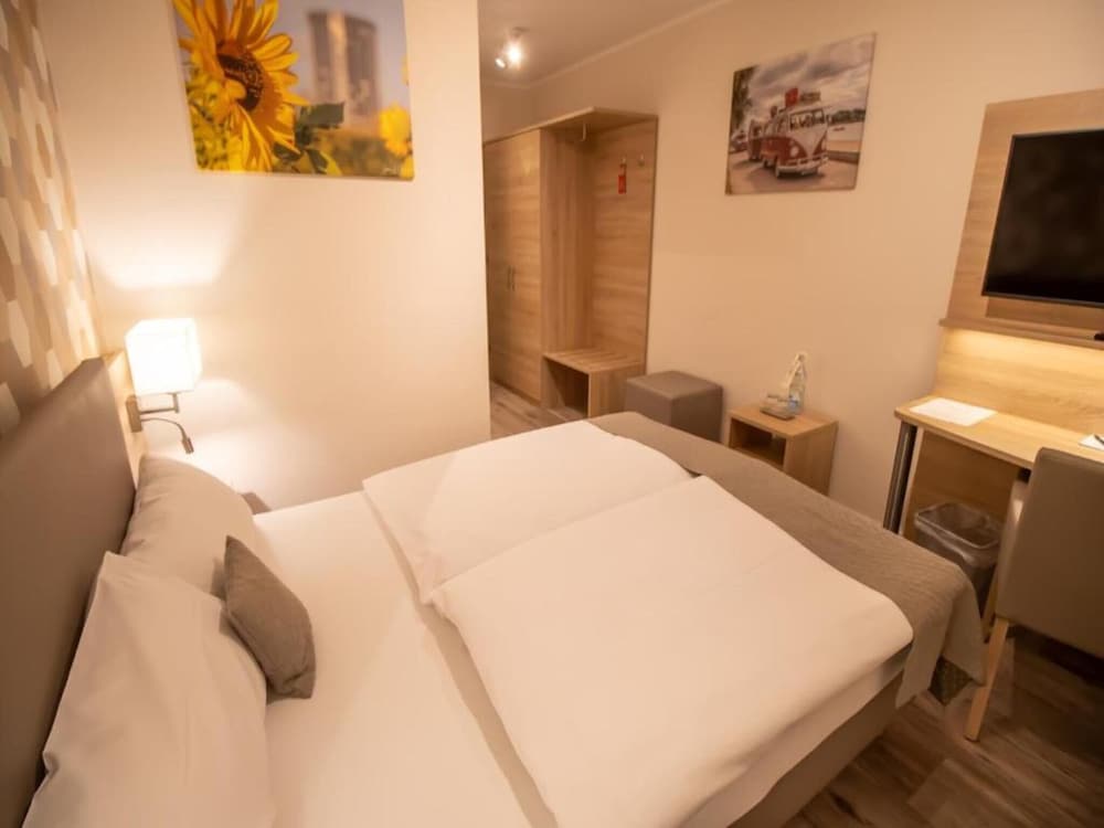 Hotel Fallersleber Spieker 11/50