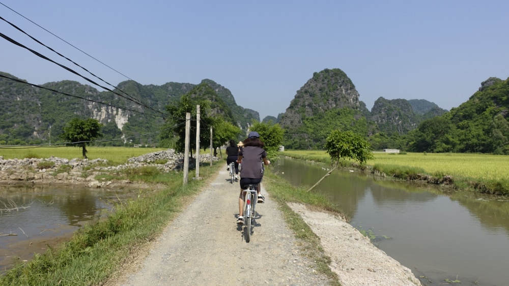 Ninh Binh Mountain Side Homestay & Cafe 33/67