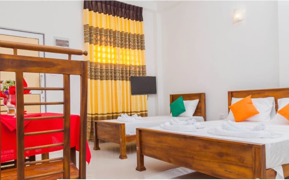 Hotel Crown Plaza Katunayake 11/37