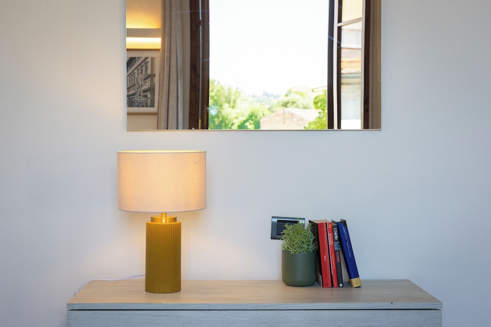 Rental In Rome Rosselli Palace Apartment 5 29/49