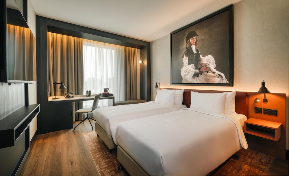 Radisson RED Galway 12/49