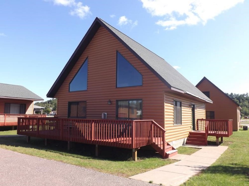 Jasper Ridge Inn Ishpeming 2/75