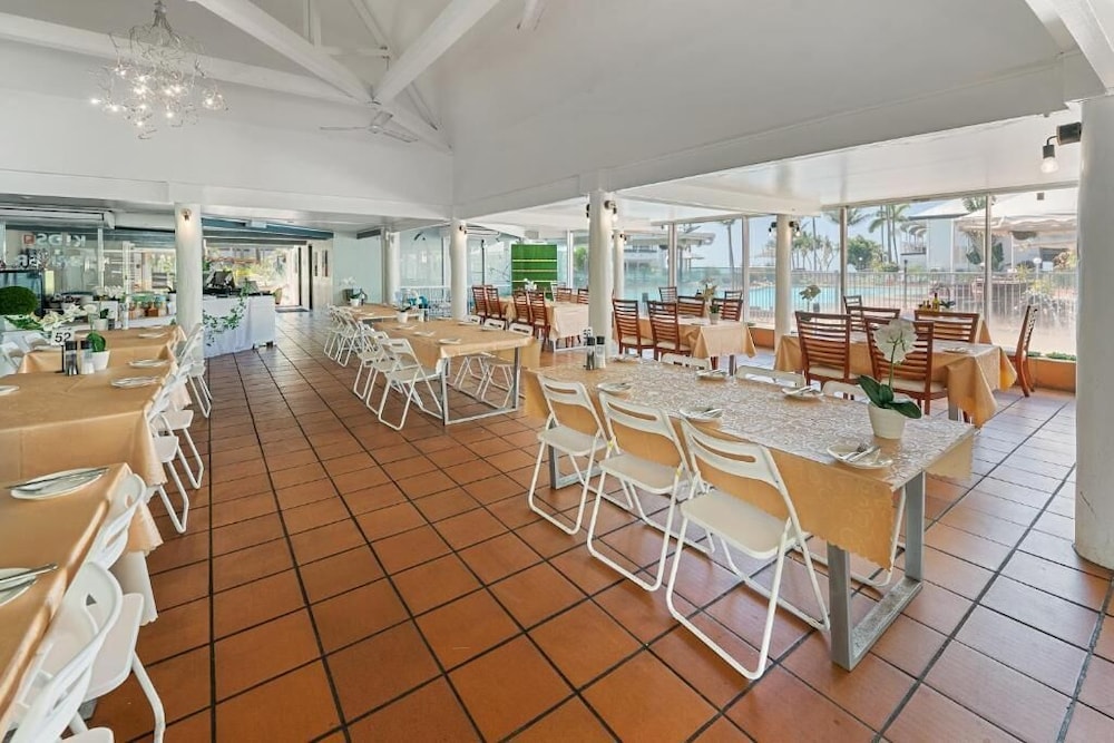Dolphin Heads Resort 58/72