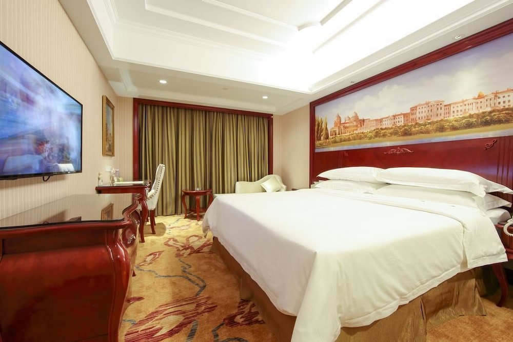 Vienna 3 Best Hotel (Guangzhou Convention & Exhibition Center Chigang Road) 9/55