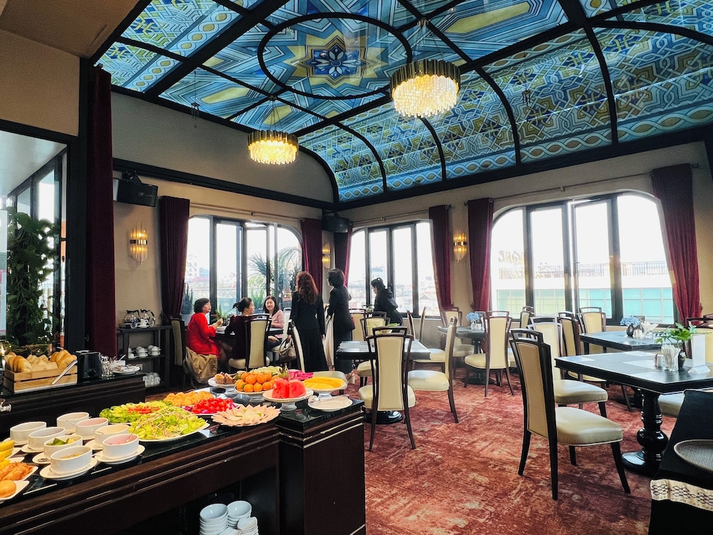 Hotel Du Monde Art 39/49