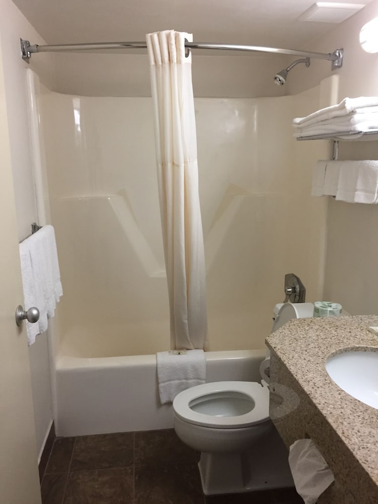 Quality Inn & Suites Indiana South 14/48
