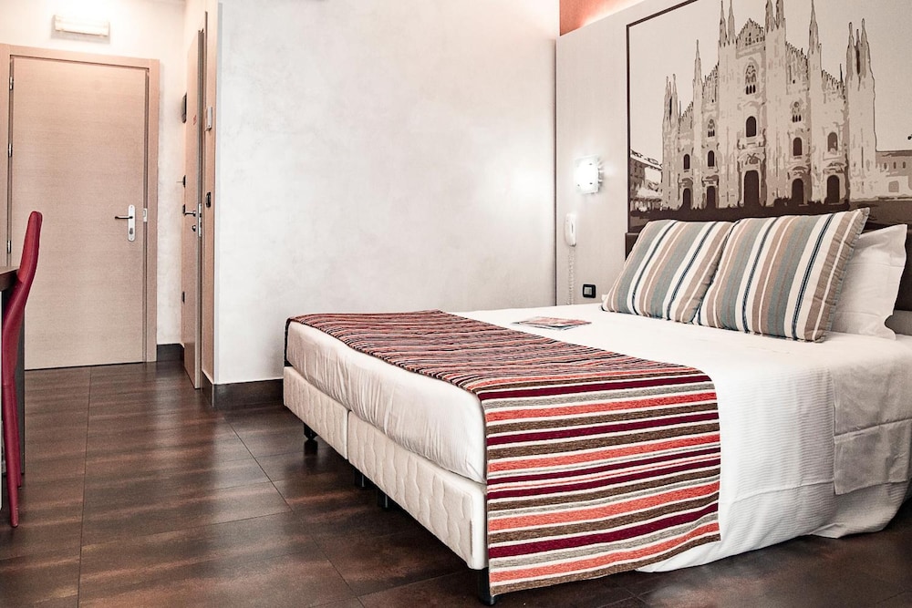 Hotel Milano Navigli 12/71