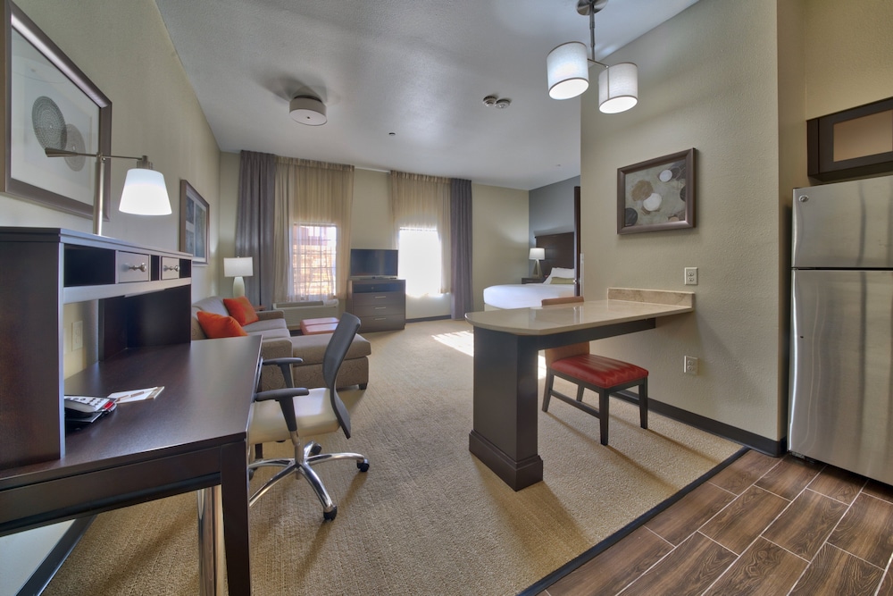 STAYBRIDGE SUITES LUBBOCK SOUTH 49/61