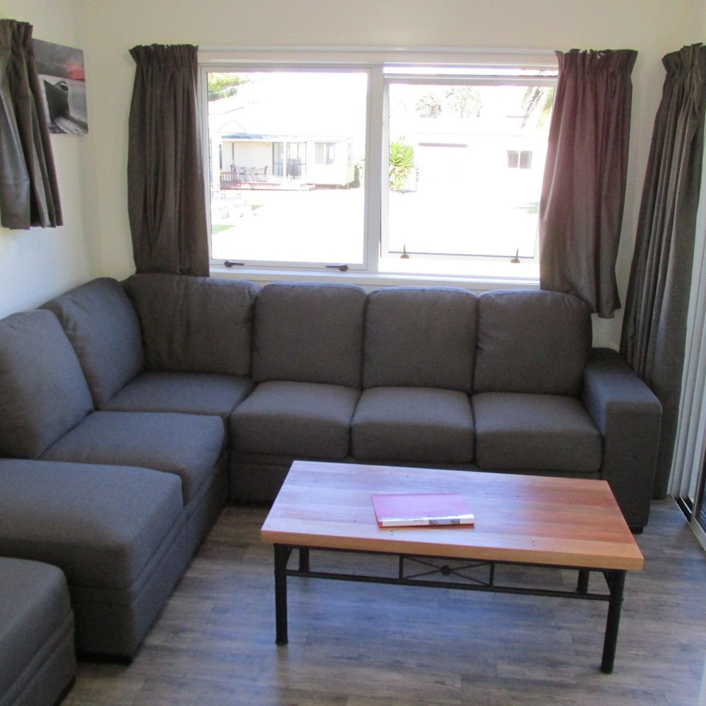 Mercury Bay Holiday Park 48/73