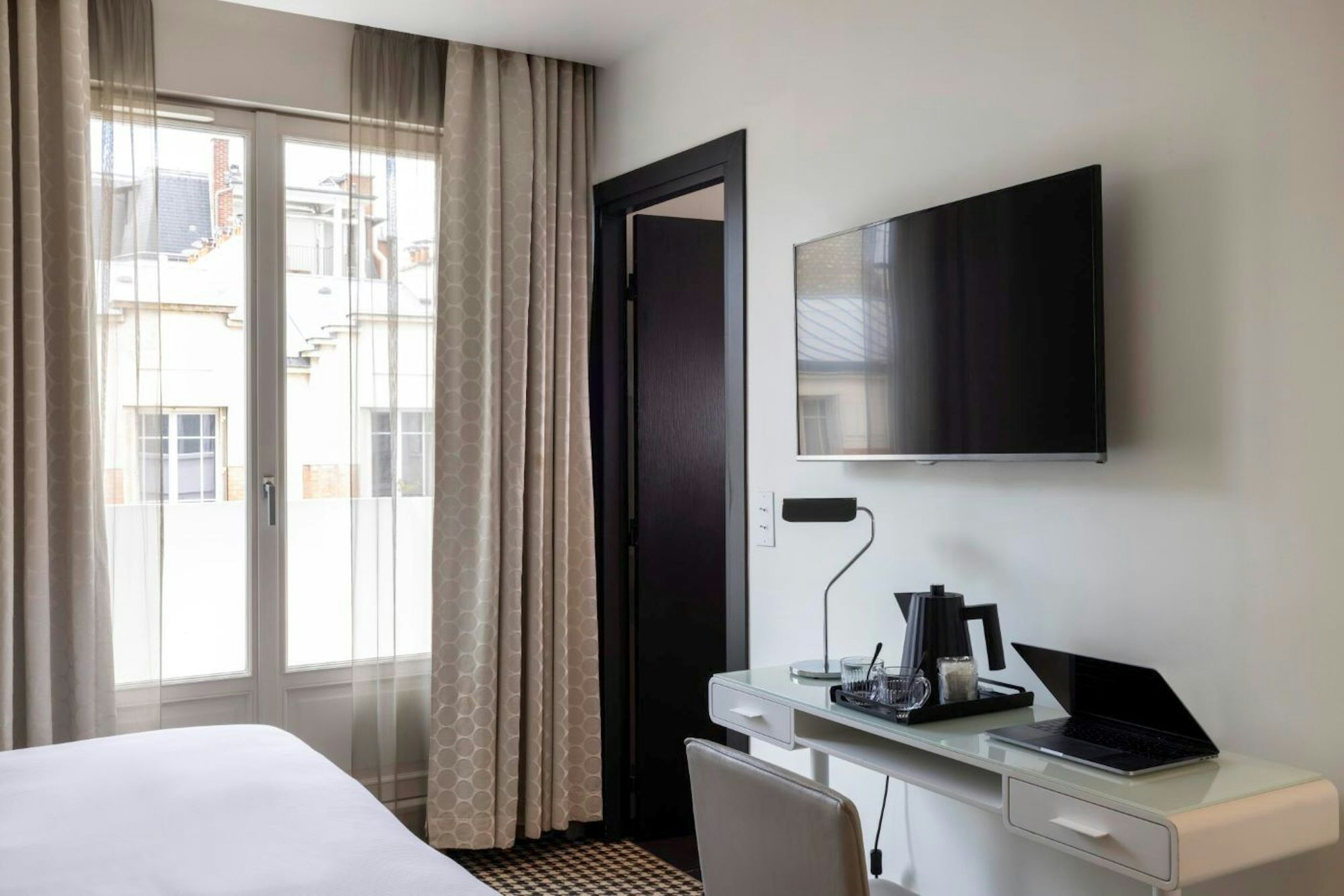Felicien Hotel Paris 72/72