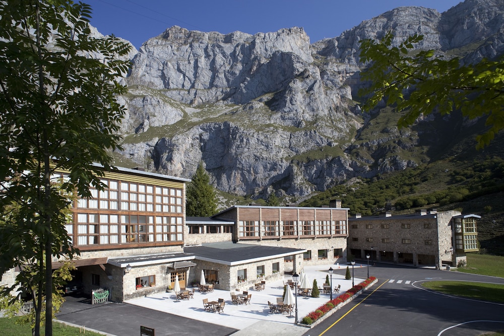 Parador De Fuente De 48/66