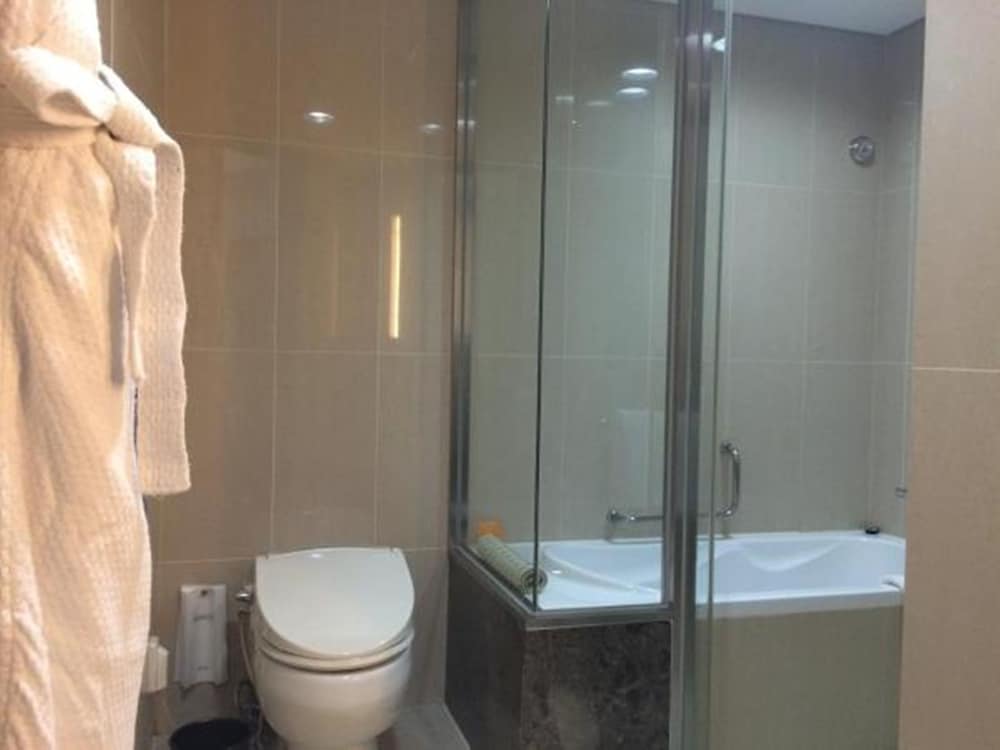 Motion, Standard, Double Bed, LOTTE CITY HOTEL MAPO 2/2