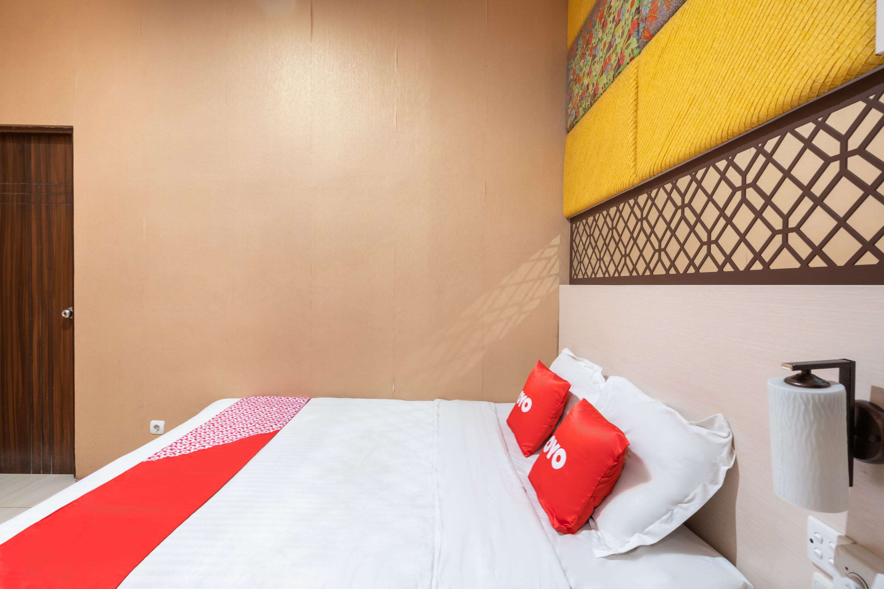 OYO Flagship 91863 Metro House 18/50