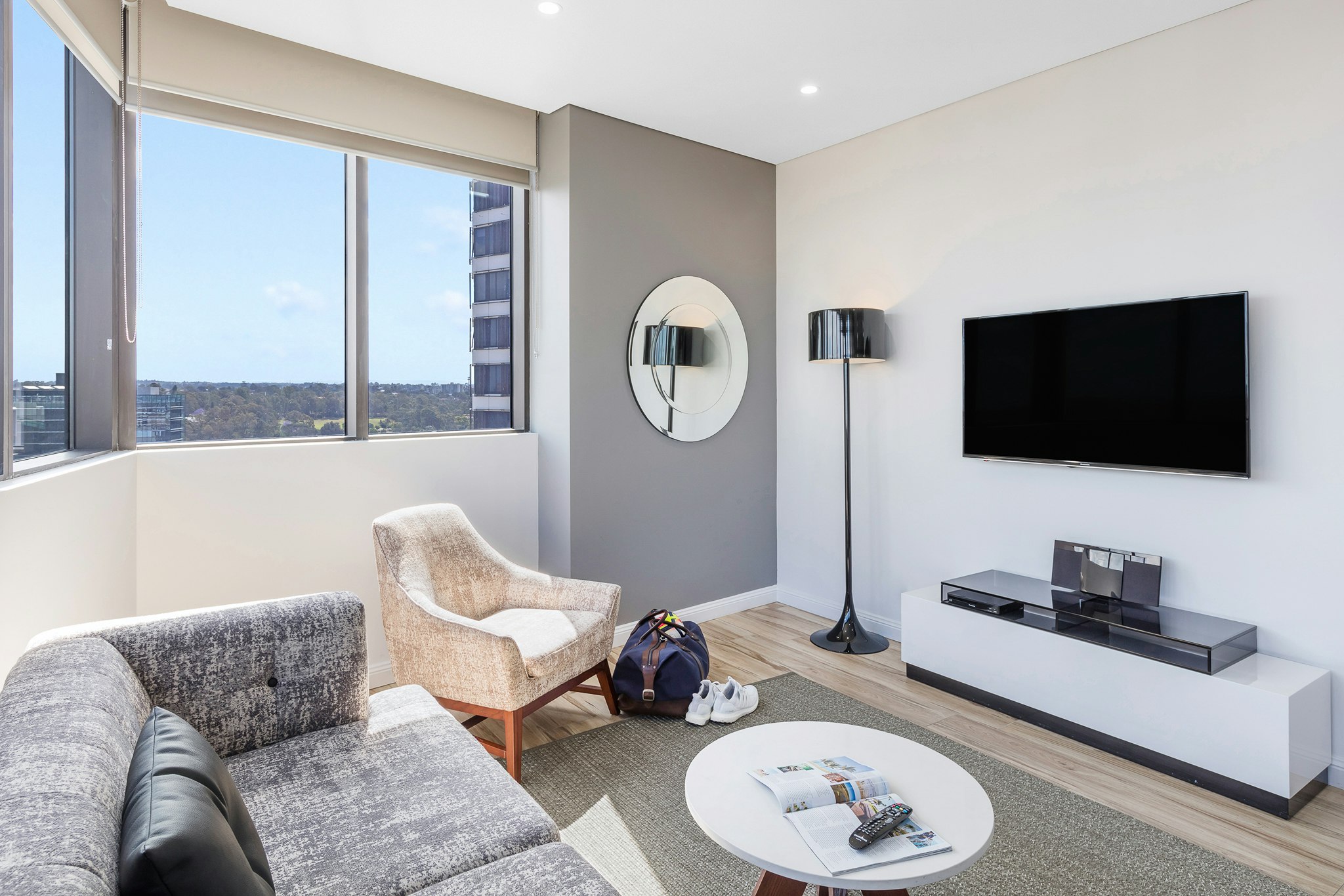 Meriton Suites Church Street Parramatta 18/25