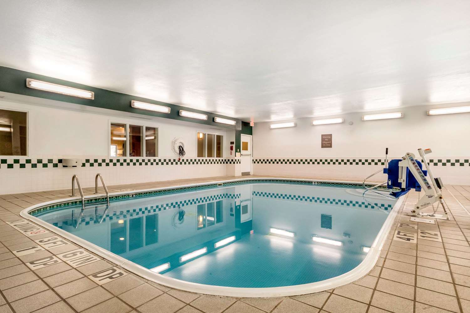 Comfort Suites Keeneland 18/48