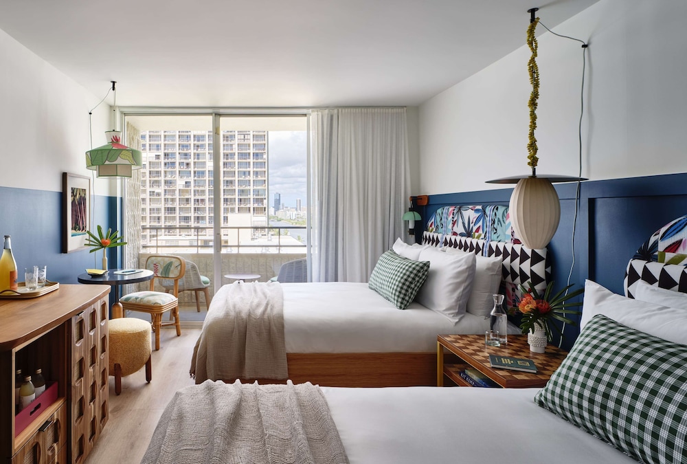 LANAI, 2 DOUBLE BEDS, ACCESSIBLE