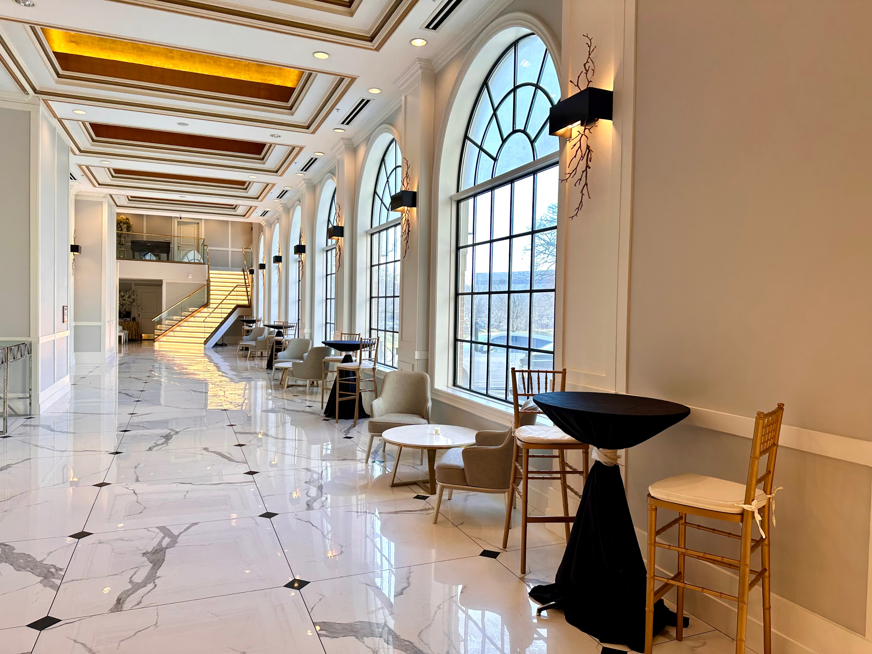 Chez Hotel Arlington Heights 24/28