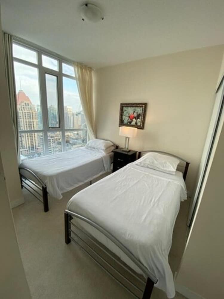 2 BEDROOMS, SUPERIOR, APARTMENT