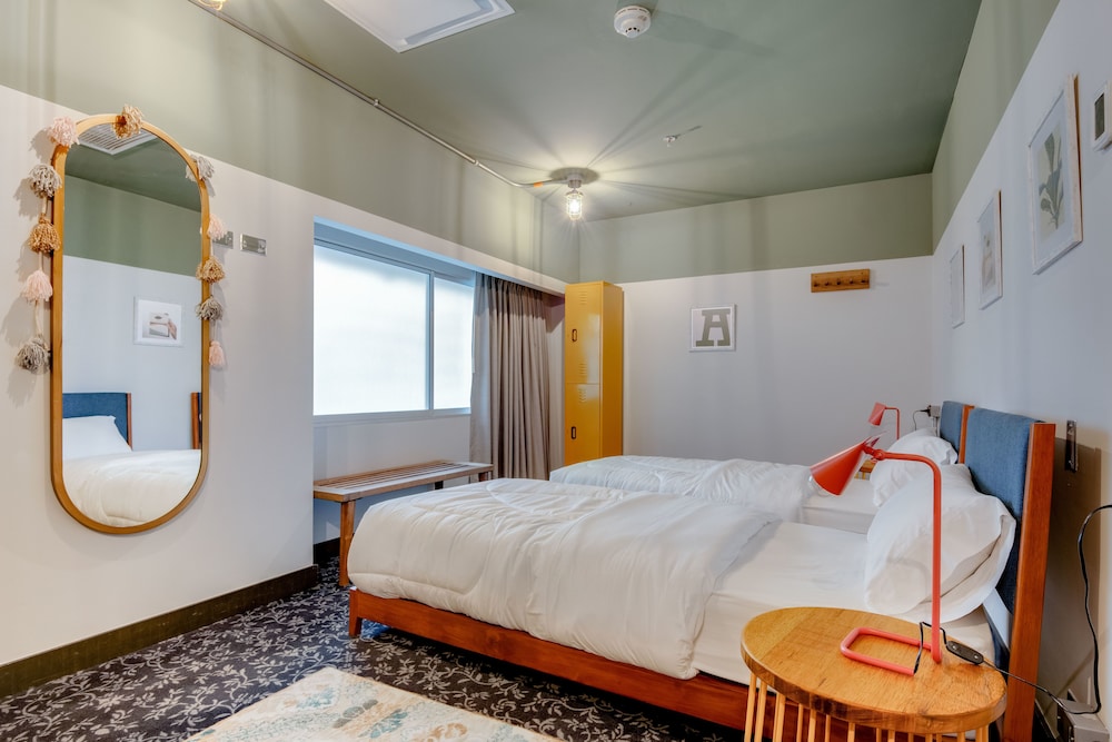 STANDARD, TWIN BEDS