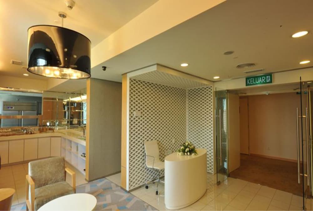 The Everly Putrajaya 64/65