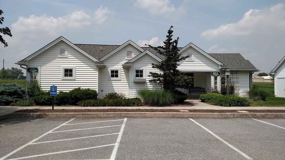 Spruce Lane Lodge & Cottages 17/35