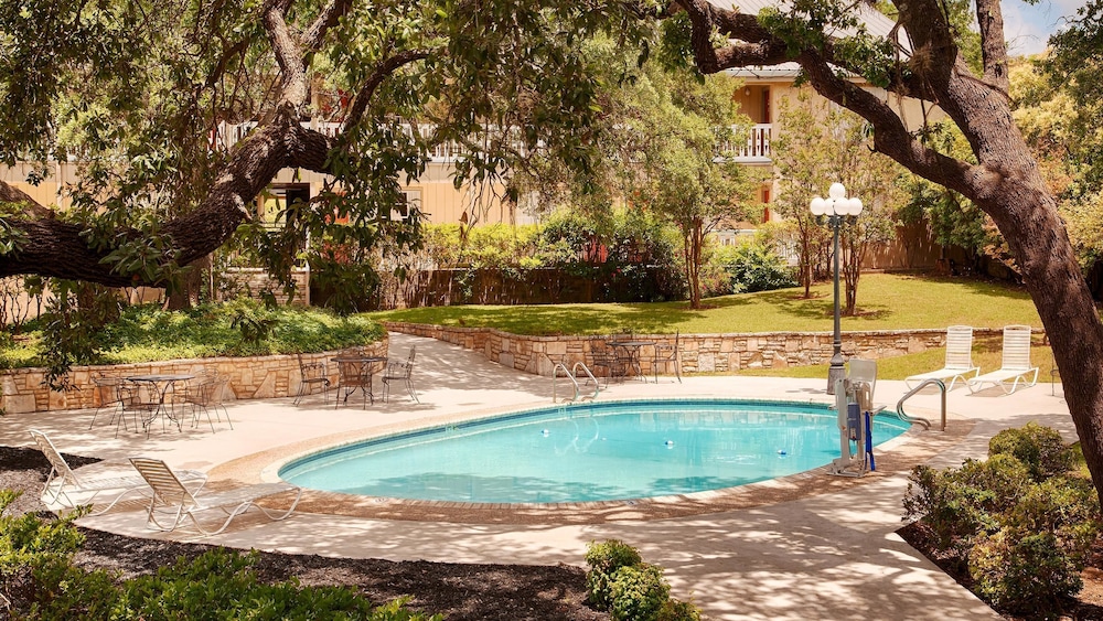 Best Western Sunday House Inn 4/30