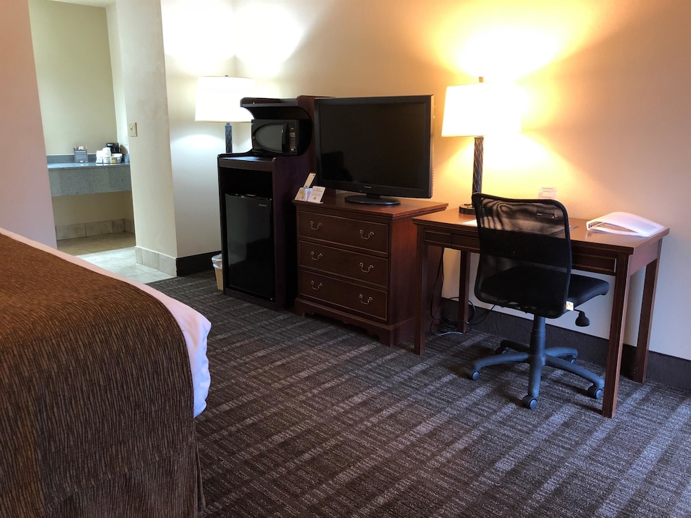 Best Western Lakewood 36/38