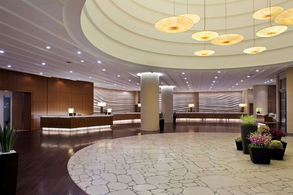 Lobby at Hilton Fukuoka Sea Hawk, FUKUOKA