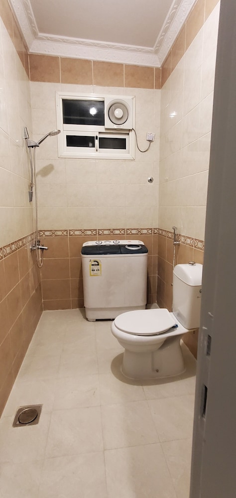 أجنحة ريحان الورود(Rihanat Al Worood Suites Khamis Mushait) 34/34