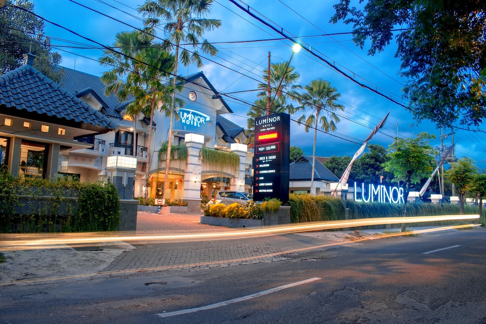 Luminor Hotel Jember (ex Panorama Hotel) 58/65