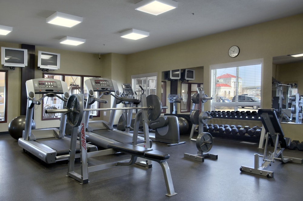 Ramada By Wyndham Drumheller Hotel & Suites 18/27