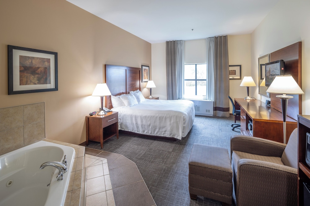 Akwesasne Mohawk Casino Resort 36/36