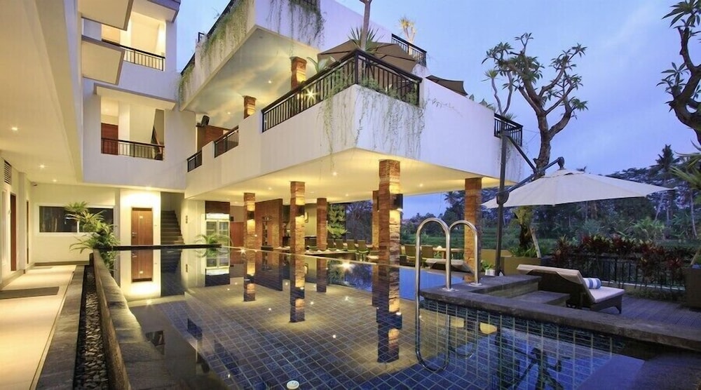 PURI PADMA HOTEL 40/50