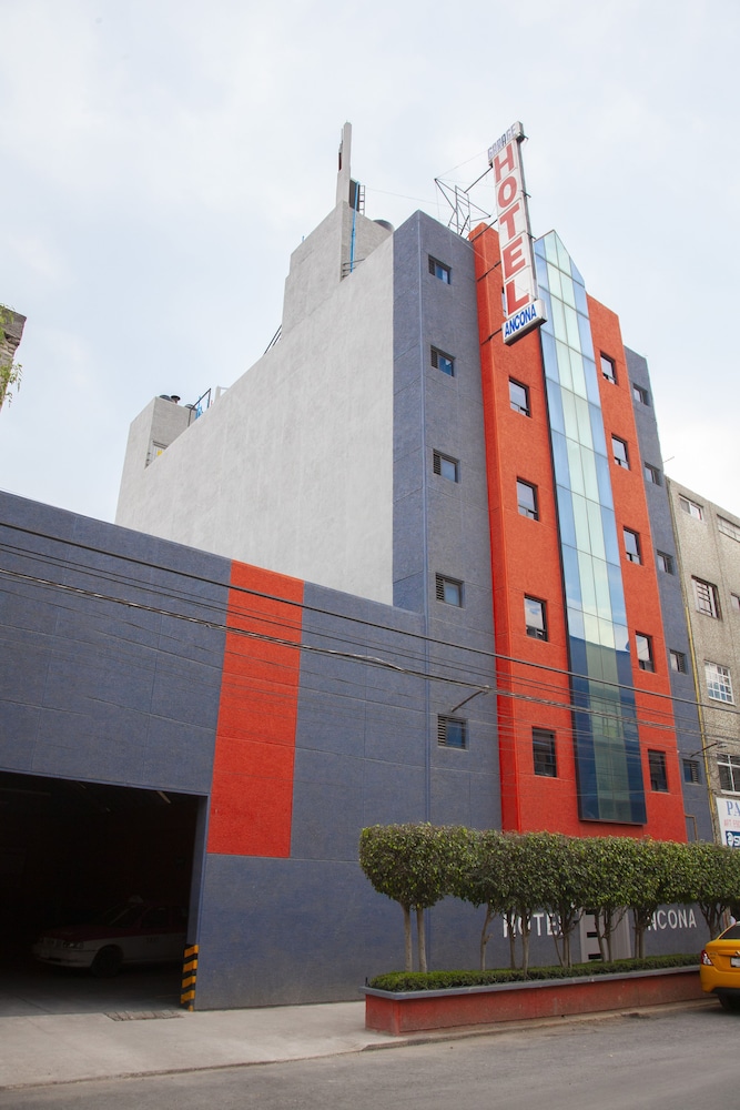 Hotel Ancona 3/33