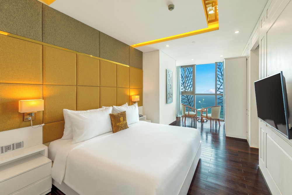 شقة بسريرين منفصلين وسريرين كينج بإطلالة على البحر بـ3 غرف نوم، Mandila Beach Hotel Danang 2/5