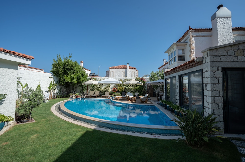 Sedirli Ev Alacati 38/50