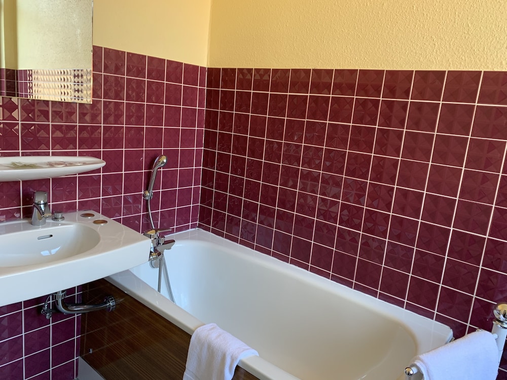 CITOTEL LES VOSGES 22/24