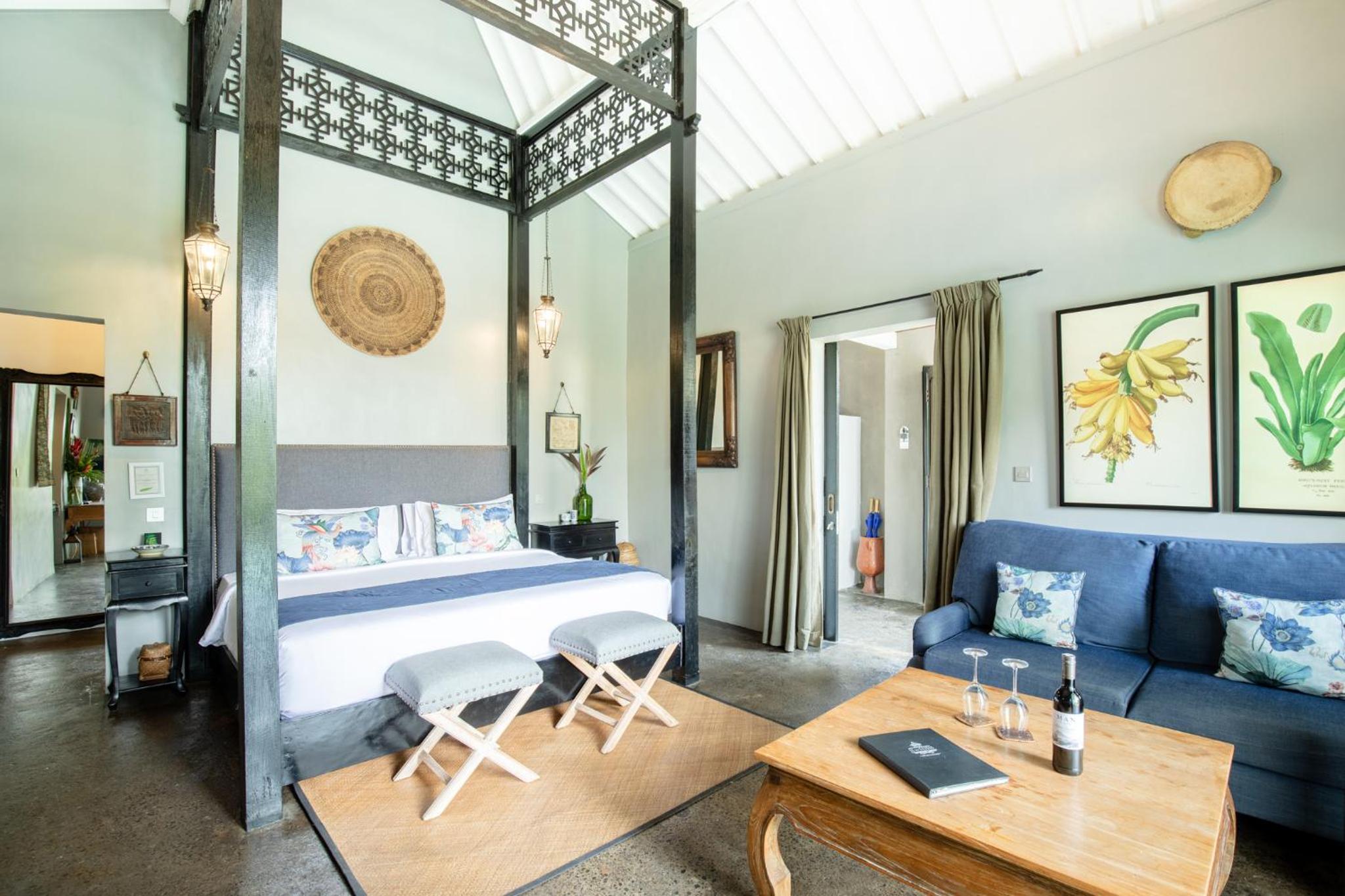 11 On Kajeng - Adults Only 28/61