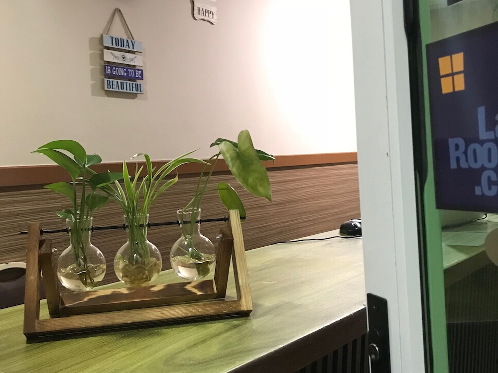 Iskandar Sinsuran Guesthouse 38/46