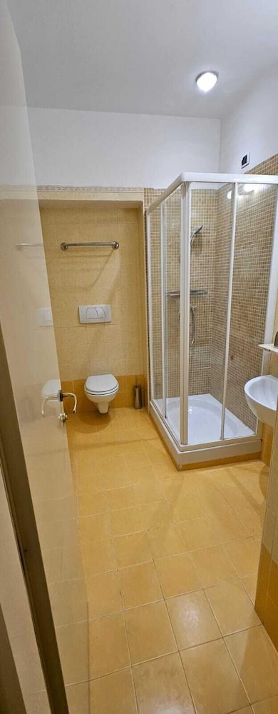 AMADEUS HOTEL ROME 41/50