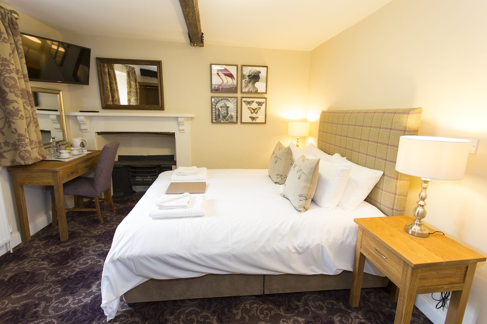 George Hotel 25/47