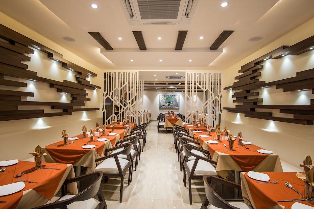 Kalinga Hotel 34/50