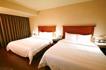Kindness Hotel Yuanlin 25/50