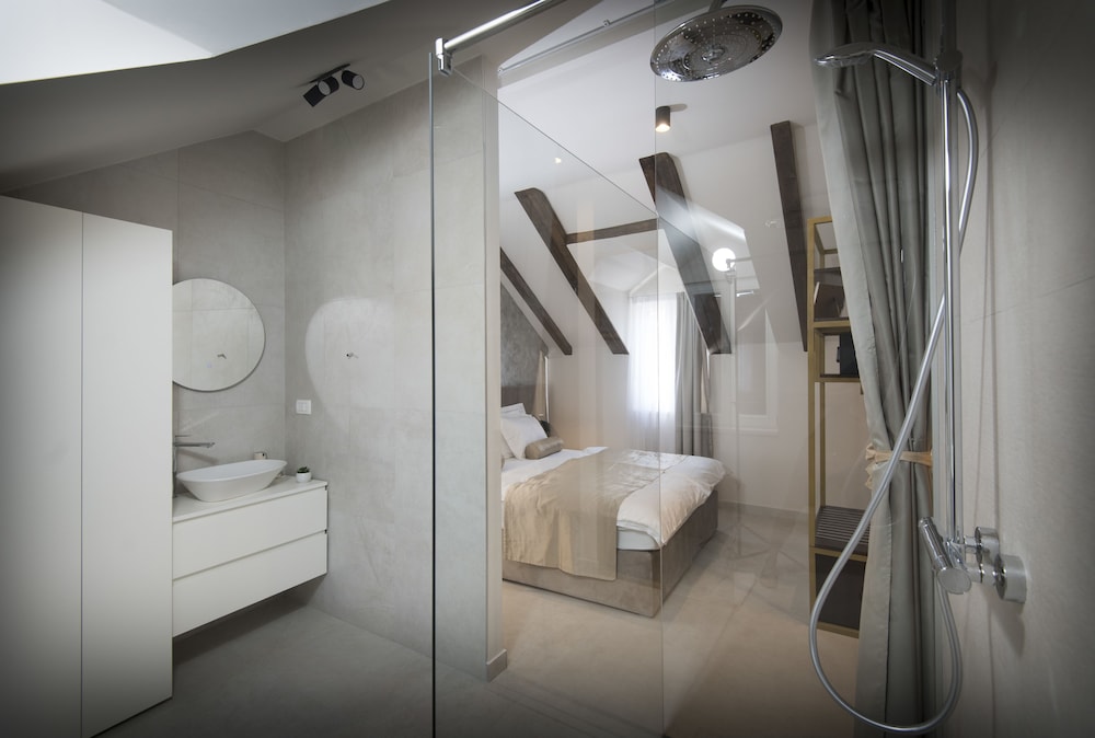 Sperone Heritage Hotel 23/25