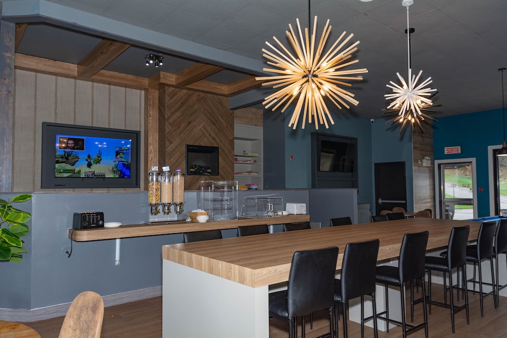 Travelodge by Wyndham Roberval 35/40