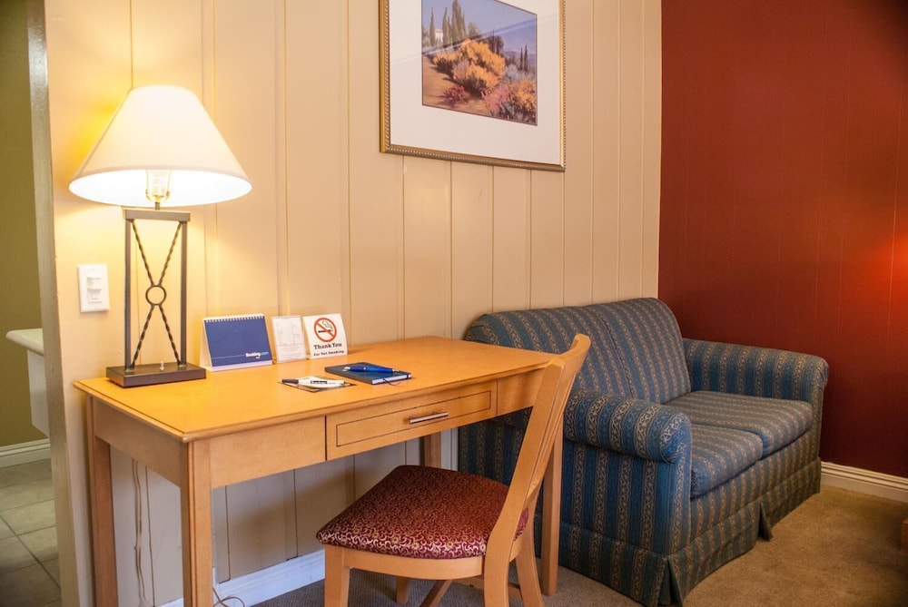 Sol Springs Inn 36/50