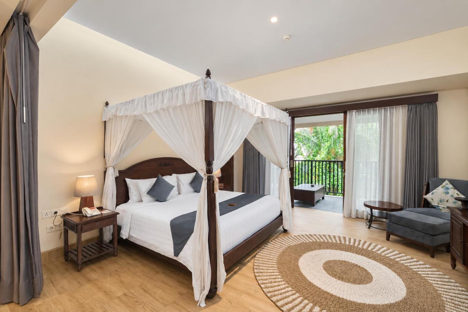 Suite, Balcony