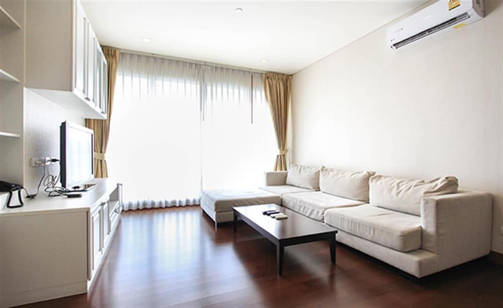 Ivy Thonglor 55 14/37