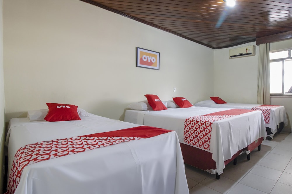 Quadruple Room (1 Double Bed + 2 Single Beds)