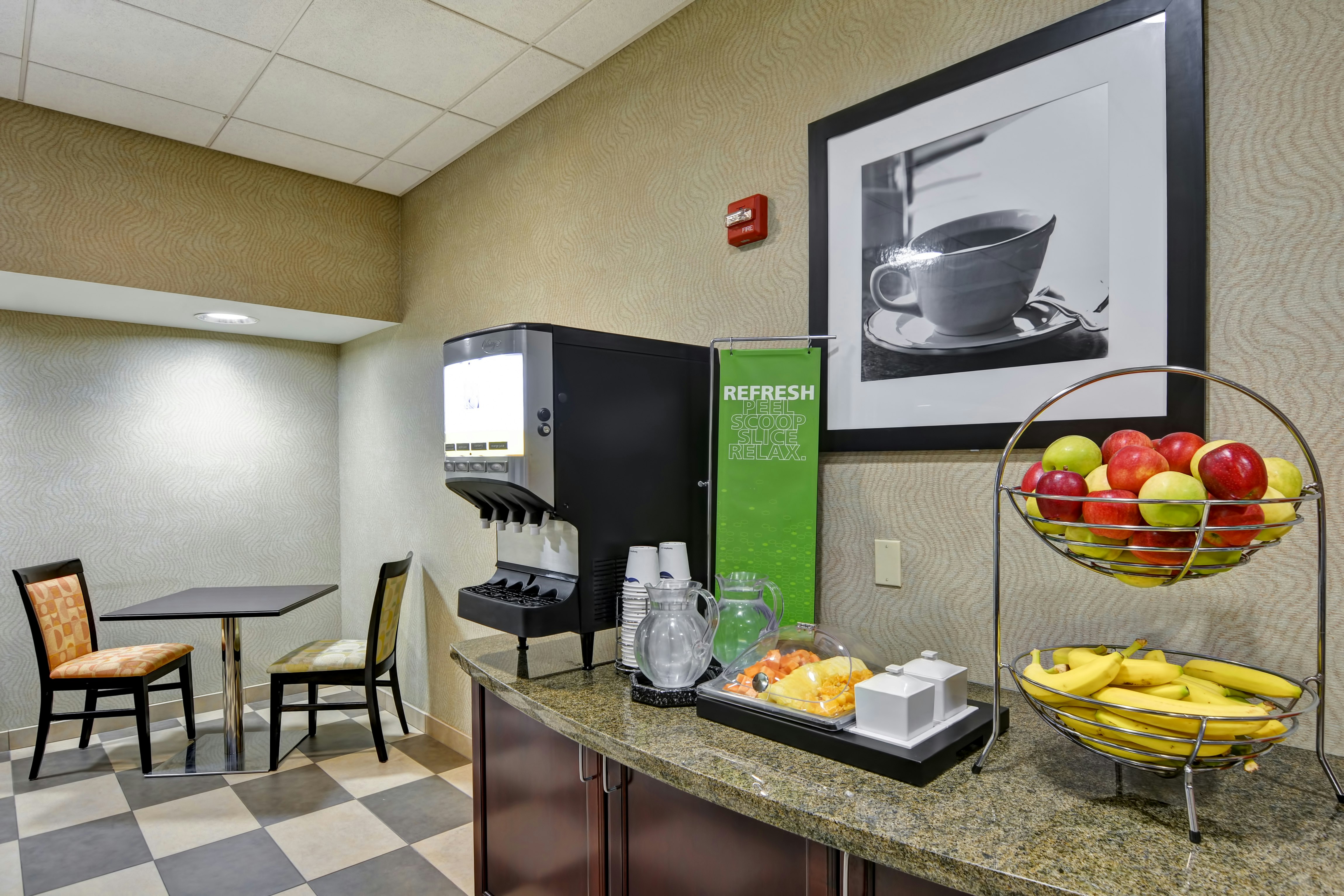 Hampton Inn and Suites Wilkes-Barre Scranton 19/34